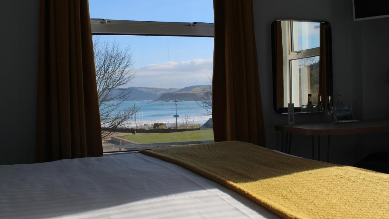 Marine Hotel Ballycastle Esterno foto