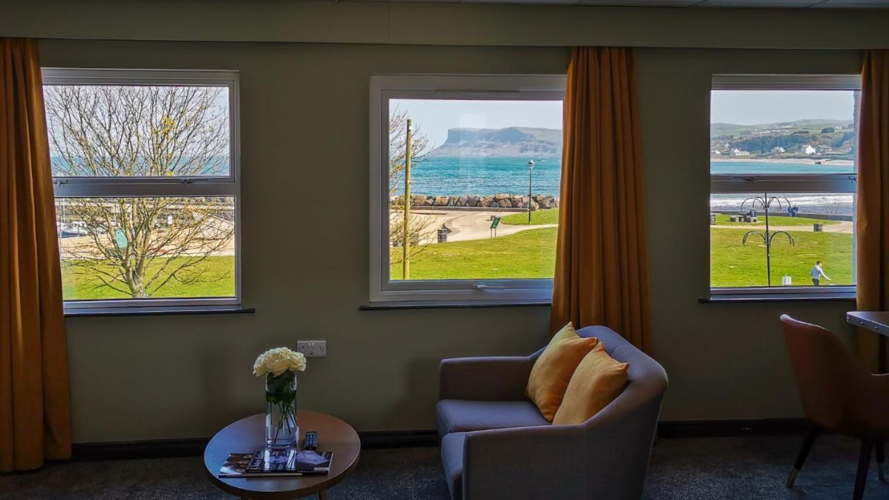 Marine Hotel Ballycastle Esterno foto